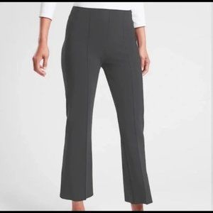 Athleta Mercurial Crop Flare Pant, Arbor Olive, Size Small